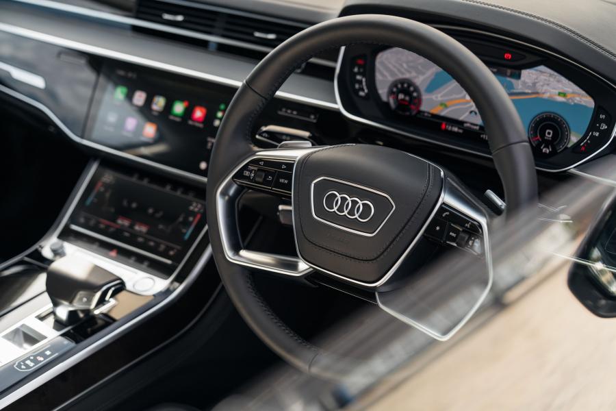 Детали интерьера Audi A8 L 55 TFSI Quattro (D5) 2018 года  (AU) (фото 23 из 39)